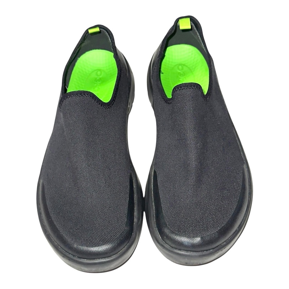 OOFOS OOmg eeZee Womens Sz 7 Black Low Recovery Shoes Sneaker Slip On Minimalist - Picture 12 of 13